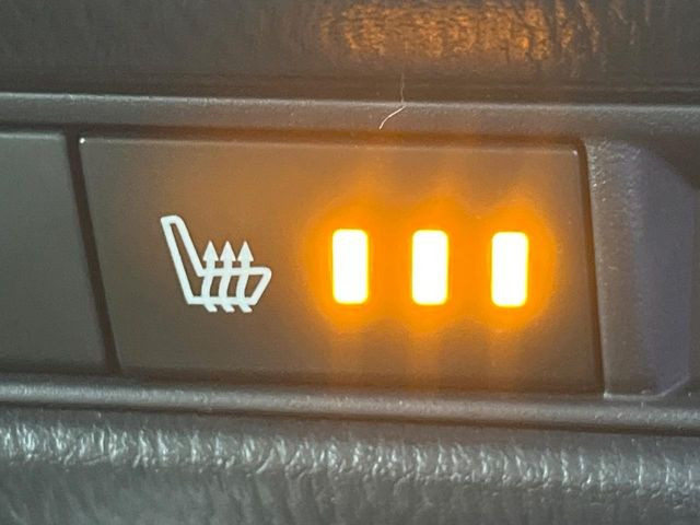 �y�V�[�g�q�[�^�[�z�������ɏd�󂷂�V�[�g�q�[�^�[!�G�A�R����葁�����܂��Ă����̂Ŋ�����̐l�����S�ł��ˁ�G�A�R���̉����͊������邩����A�Ƃ������ɂ����������߂ł��B