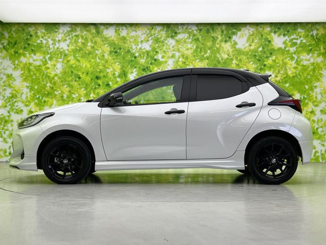 ヤリス1.5 Z ウルバーノ 4WD