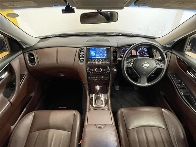 スカイラインクロスオーバー3.7 370GT FOUR タイプP 4WD