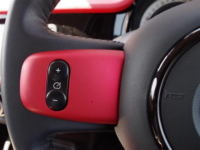 トゥインゴインテンス