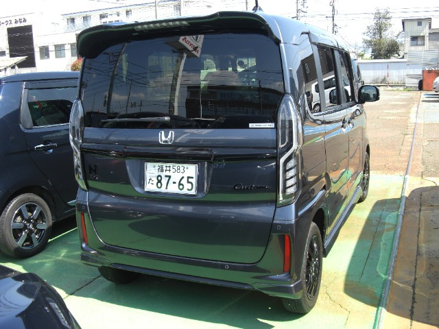 N-BOXカスタムL スタイルプラス ブラック 4WD