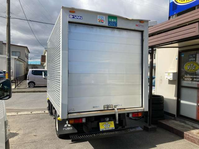 ���X�ł́A�[�ԑO�̏����Ƃ��āA�������胁���e�i���X���s���Ă���A�S���֔[�Ԃ��Ă���܂��B