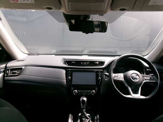 エクストレイル2.0 20Xi