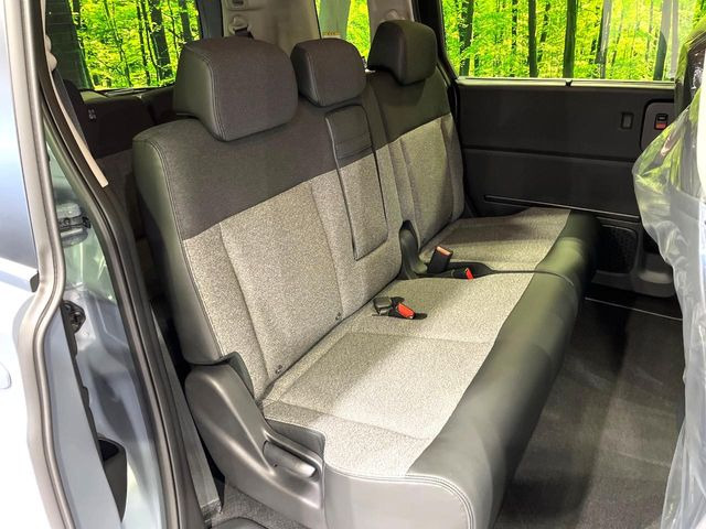 ���i���ȃI���W�i���t���A�}�b�g���I�v�V�����ɂĂ��p�ӂ��Ă���܂��B���D���ȃf�U�C����J���[�����Ԃɍ��킹�đI��ł����������Ƃ��ł��܂���