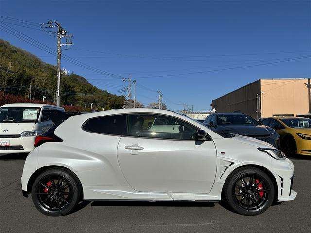 GRヤリス1.6 RZ ハイ パフォーマンス + エアロ パフォーマンス パッケージ 4WD