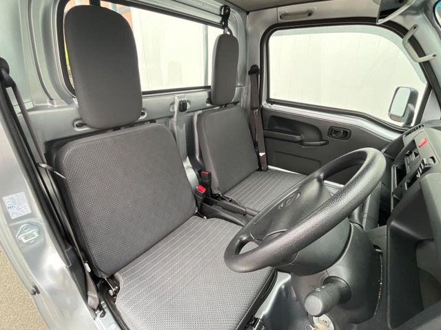 �^�]�ȃV�[�g���͎g�p�������Ȃ��A�ǍD�ȏ�ԂƂȂ��Ă��܂��B���J�Ɏg���Ă������Ƃ��悭�킩��܂��ˁB