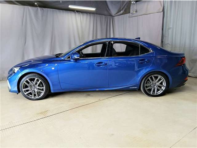 IS300h Fスポーツ 4WD