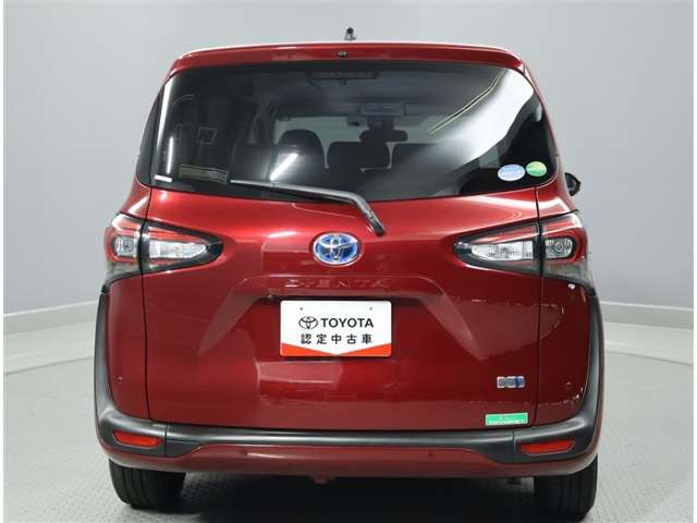 シエンタハイブリッド 1.5 G クエロ