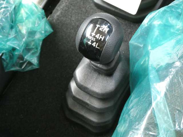 ���ϑ��@�t�p�[�g�^�C��4WD!!