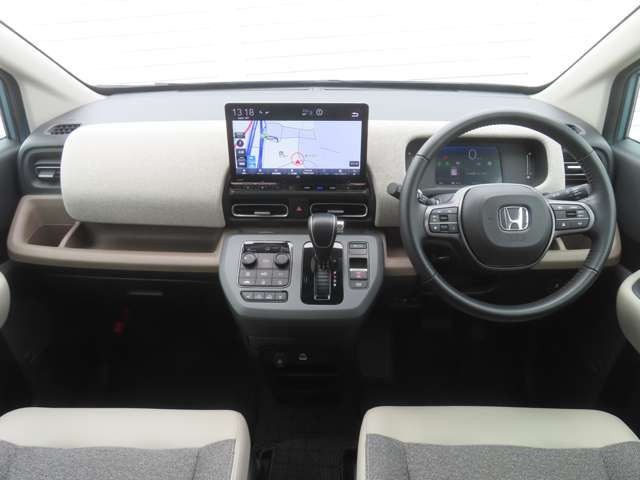 フリード1.5 e:HEV エアー EX