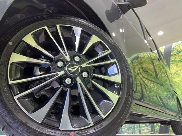 �y�O���[�h��p����15�C���`�A���~�z�C�[���z�f�U�C�����̍��������A���~�z�C�[���𑕒����Ă���܂��B�e��ЊO�A���~�z�C�[����A�X�^�b�h���X�^�C�����戵�����Ă���܂��B���񂲑��k����������