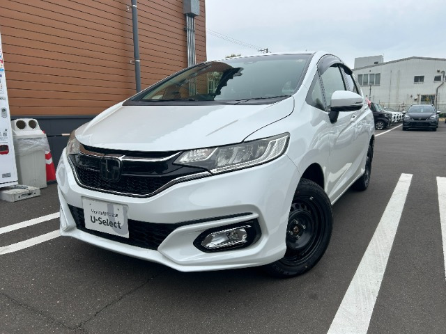 フィット1.3 13G L ホンダセンシング 4WD