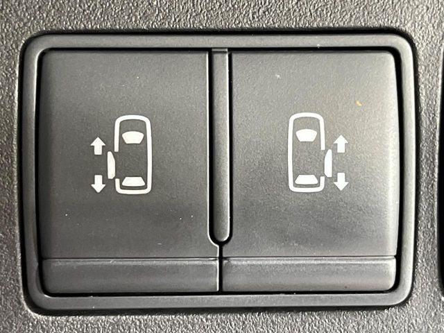 セレナ2.0 ハイウェイスター Vセレクション+Safety 4WD