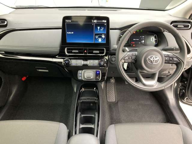 アクア1.5 G E-Four 4WD