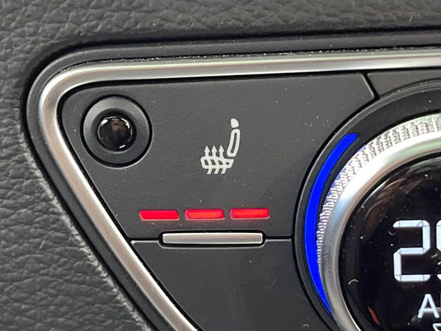 ���t�����g�V�[�g�q�[�e�B���O:�^�]�ȁE����ȋ��ɎO�i�K�Œ��߂��\�ȃV�[�g�q�[�^�[�𑕔����Ă���܂��B�G�߂��킸���K�ɂ��g�p���������܂��B