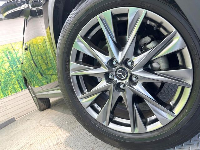 �y�����A���~�z�C�[���z�O�ςɃ}�b�`���������A���~�z�C�[���𑕒����Ă���܂��B�e��ЊO�A���~�z�C�[����A�X�^�b�h���X�^�C�����戵�����Ă���܂��B���񂲑��k����������