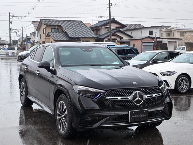 GLCクーペ220d 4マチック AMGラインパッケージ(ISG) 4WD