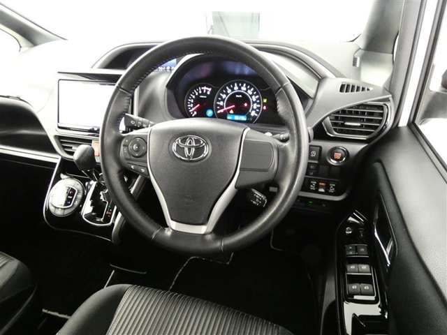 ヴォクシー2.0 ZS 煌II