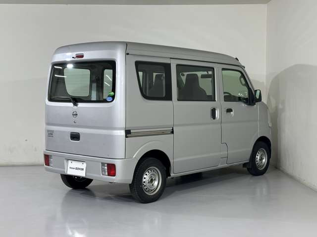 NV100クリッパーDX 5AGS車