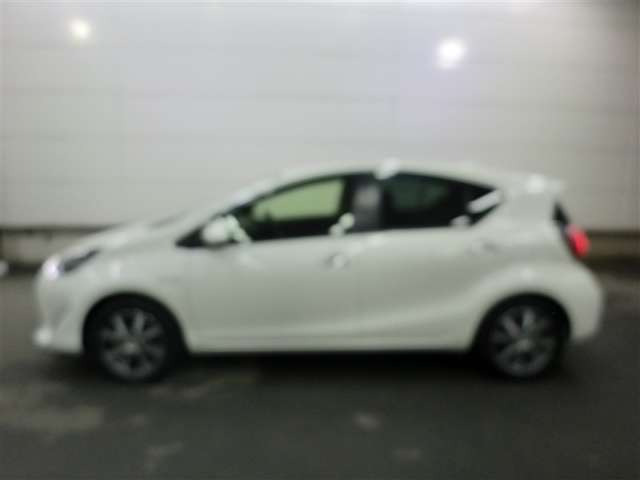 アクア1.5 S スタイルブラック