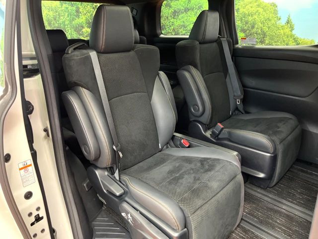 ���ڒ����̓E�H�[�N�X���[�ƂȂ��Ă���܂��B���ڂƎO��ڂ̈ړ�����~�肪�Ƃ��Ă��y�ɂȂ�̂ŁA���~��̍ۂ��X�g���X�������邱�Ƃ͂���܂����