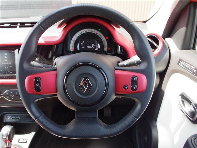 トゥインゴインテンス