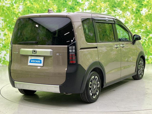 フリード1.5 ハイブリッド クロスター