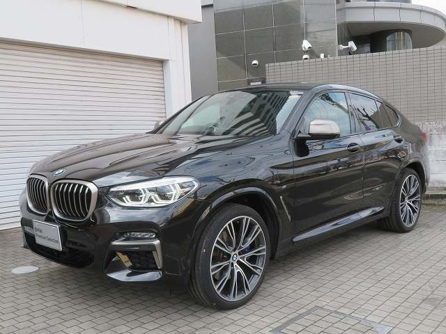 X4M40i 4WD