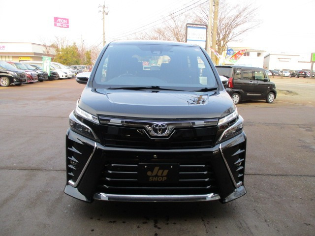 ヴォクシー2.0 ZS 煌III 4WD