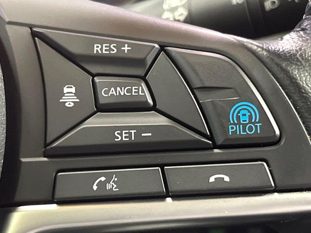 �y�v���p�C���b�g�z�������H�ł̒��������s���y��!!�a�؎��Ə��񑖍s�̃V�[���ŁA�A�N�Z���E�u���[�L�E�X�e�A�����O�������Ő��䂵�A�������^�]�̕��S���y�����Ă���܂���