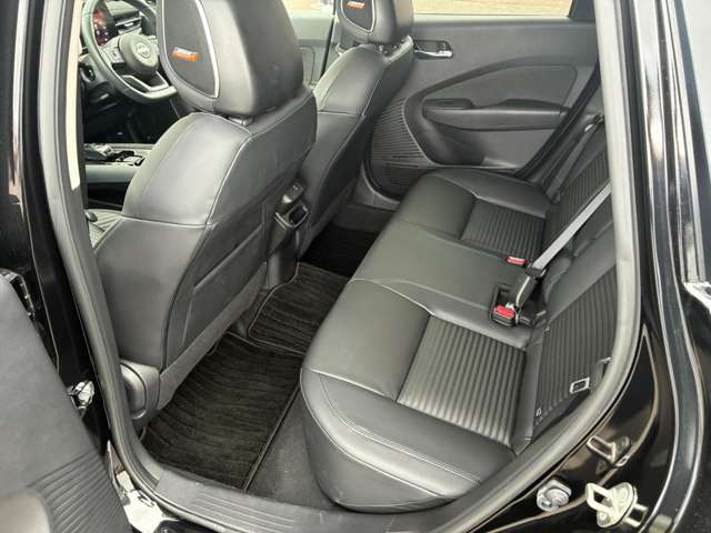 ノートオーラ1.2 G レザーエディション