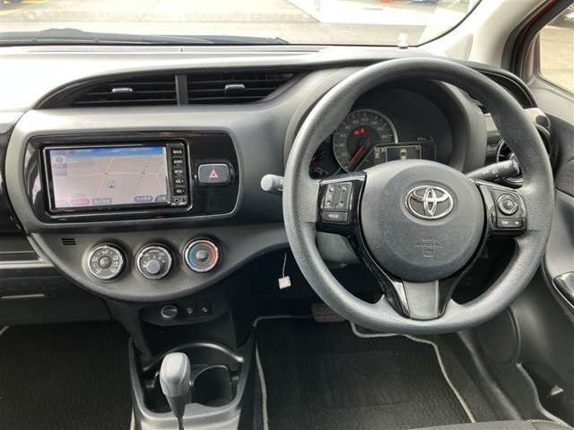 ヴィッツ1.3 F セーフティ エディションII