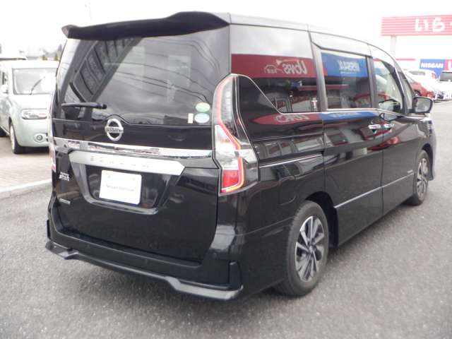 セレナ2.0 ハイウェイスターV