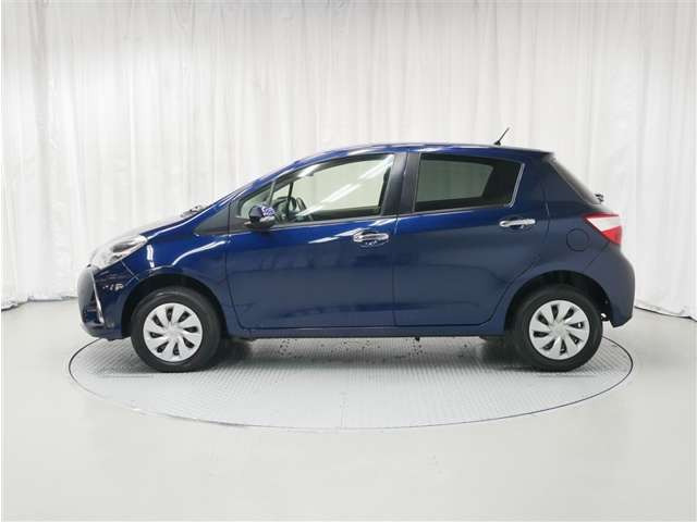 ヴィッツ1.3 F セーフティ エディションIII 4WD