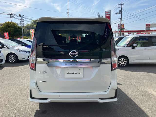 セレナ2.0 ハイウェイスターV