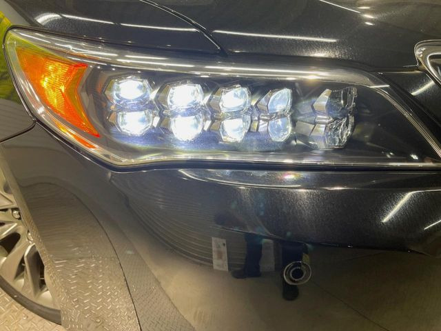 �yLED�w�b�h���C�g�z���V����ԑ��s�����ǍD�Ȏ��E���m�ۂ����S���ĉ^�]�ł��鍂�P�xLED�w�b�h���C�g�𑕔�!�_�����x�������A����d�͂��}�����Ă��܂��B