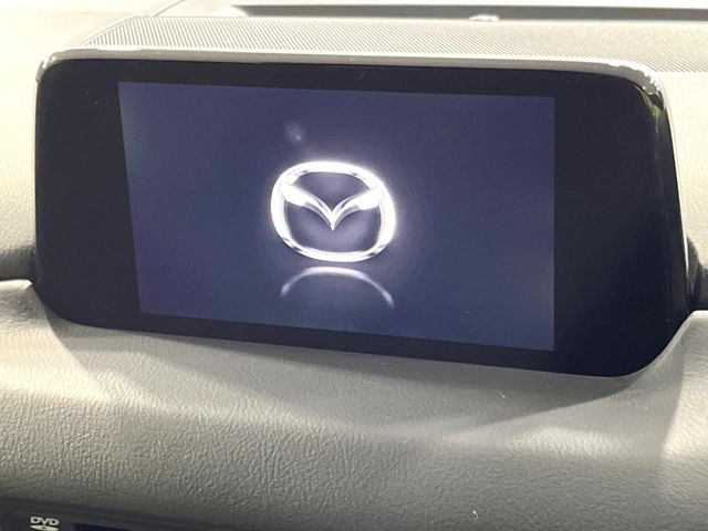 �y8�C���`�}�c�_�R�l�N�g�z�ԓ��̕��͋C�Ƀ}�b�`������^�̃f�B�X�v���C�B�X�}�z�ڑ��ł̃i�r�g�p��Bluetooth�Đ����A�l�X�ȋ@�\���y���߂܂��B�����I�ȃ_�C�������삪�\�ŁA�g��������ǍD�ł��B