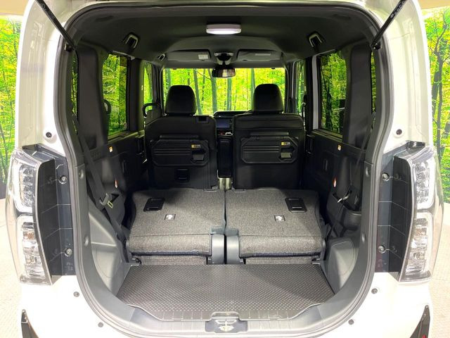 ���i�̂���������ʋ΁A���}���ɏ\���ȉ׎��X�y�[�X���m�ۂ��Ă���܂��B�Z�J���h�V�[�g��|���ƁA�傫�ȉו��̐ύڂ��\�ł���