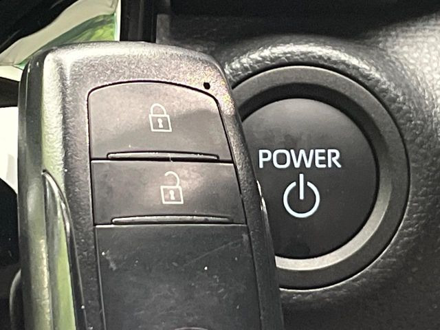 �y�X�}�[�g�L�[�z�J�o����|�P�b�g�ɓ��ꂽ�܂܂ł��h�A�̎{���E�������\�ȃX�}�[�g�L�[�𑕔��B�G���W���̃I���E�I�t�����J�M�����o���K�v����������Ƃ��Ă��֗��ł���