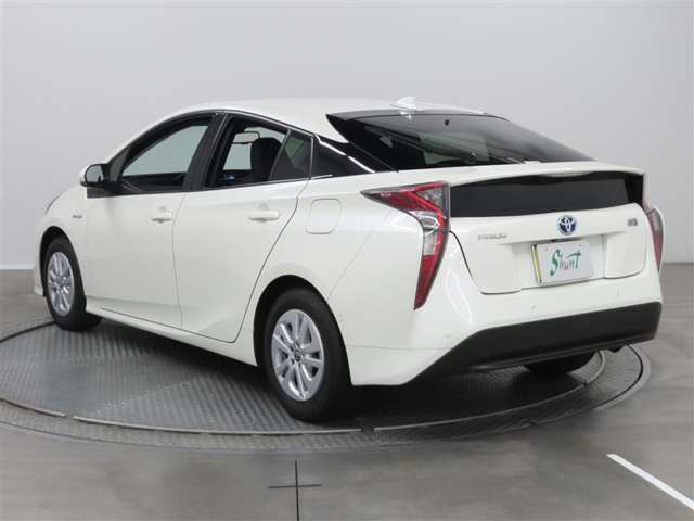 プリウス1.8 S セーフティ プラス