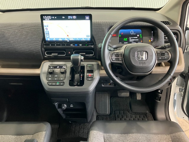 フリード1.5 e:HEV エアー EX