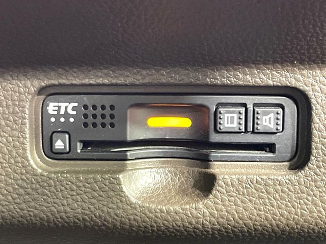 【ETC】高速道路の料金所をストレスなく通過!話題のスポットやサービスエリアに多い「スマートIC」利用時は必須のアイテムです。当店でセットアップを実施、ご納車当日からすぐにご利用いただけます!