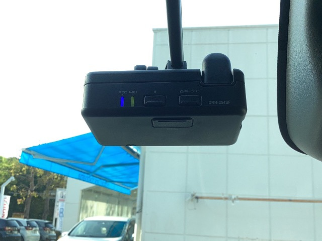 ヴェゼル1.5 e:HEV X