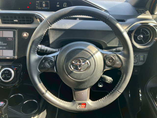 アクア1.5 G GRスポーツ・17インチパッケージ