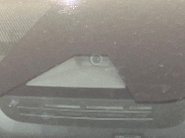 �y�g���^�Z�[�t�e�B�Z���X�z���s���ɑO���̎ԗ�����F�����A�Փ˂������Ȏ��͌x��ƃu���[�L�ŏՓˉ���Ɣ�Q�y�����A�V�X�g�B�����S�Ƀh���C�u�����y���݂��������܂��B