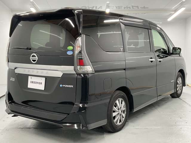 セレナ1.2 e-POWER ハイウェイスターV