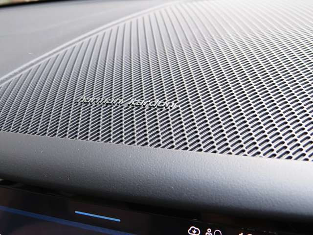 XC60リチャージ アルティメット T6 AWD PHEV 4WD