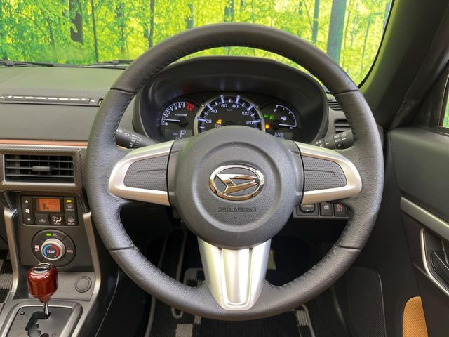 �y�����v�����X�e�A�����O�z�㎿�Ȋv���g�p���邱�ƂŁA��ɂ����������݂ƂĂ��^�]���₷���n���h���ł���