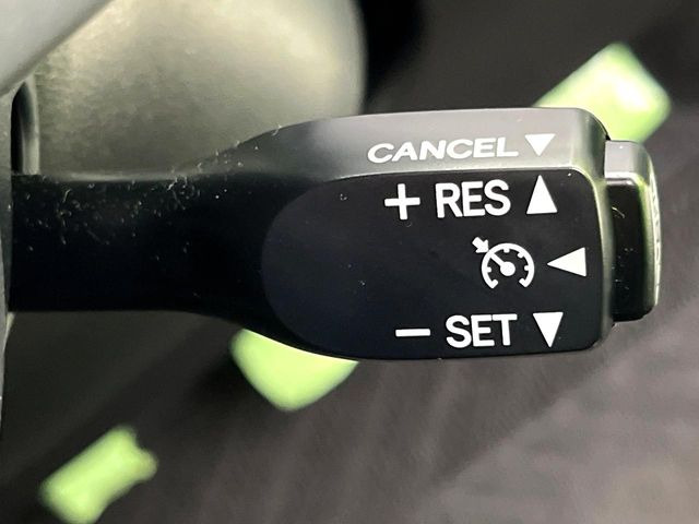 �y�N���[�Y�R���g���[���z�������H�����N���N���s�B�A�N�Z���𗣂��Ă���葬�x�ő��s���ł��A�������^�]���̕��S���y��!�����E�������ȒP�ȃX�C�b�`����Œ����ł��܂��B