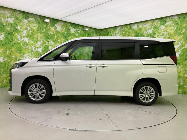 ノア1.8 ハイブリッド S-Z E-Four 4WD